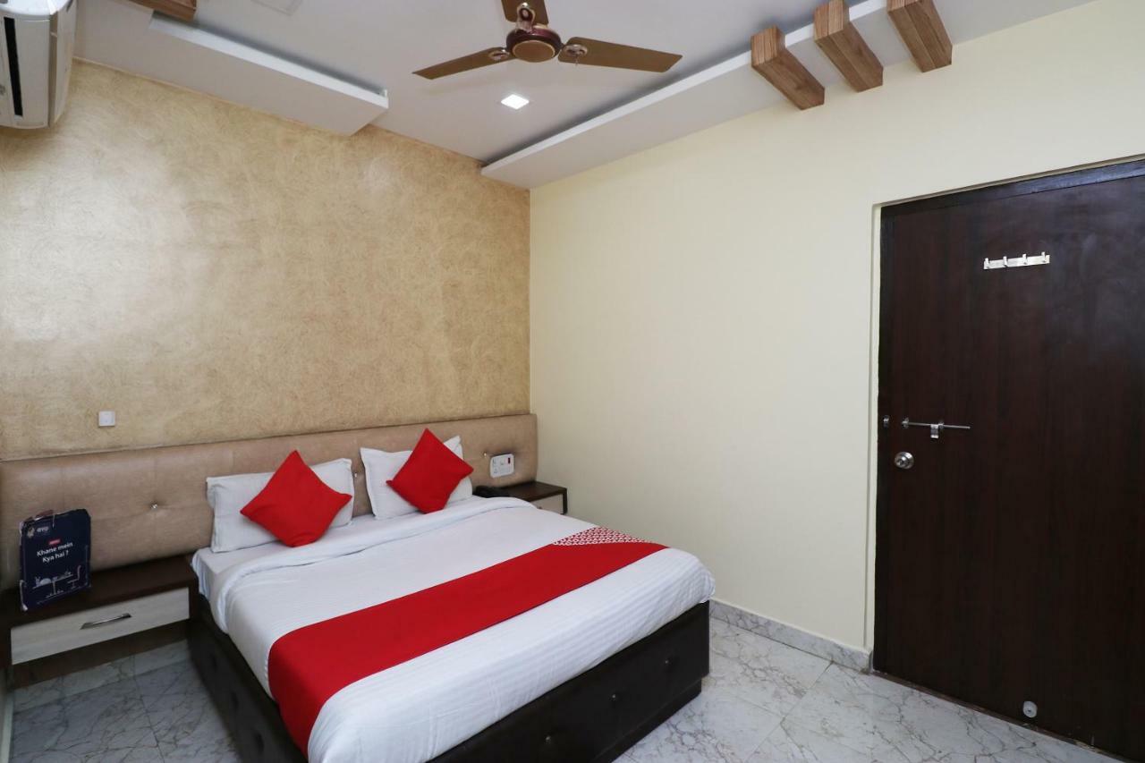 Oyo 27750 Bhagwati Residency Hotel Mirzāpur Eksteriør billede